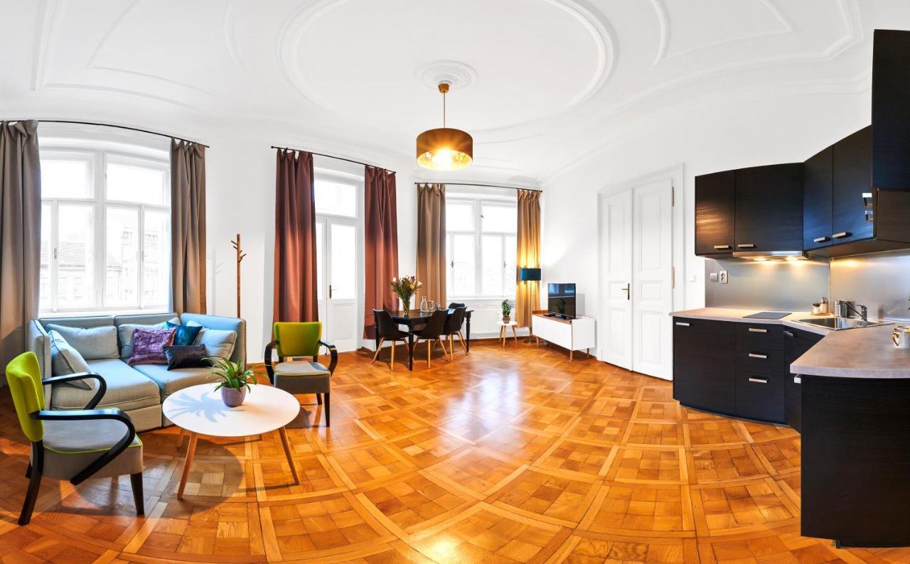 Royal Route Residence Lesser Town Prag Exterior foto