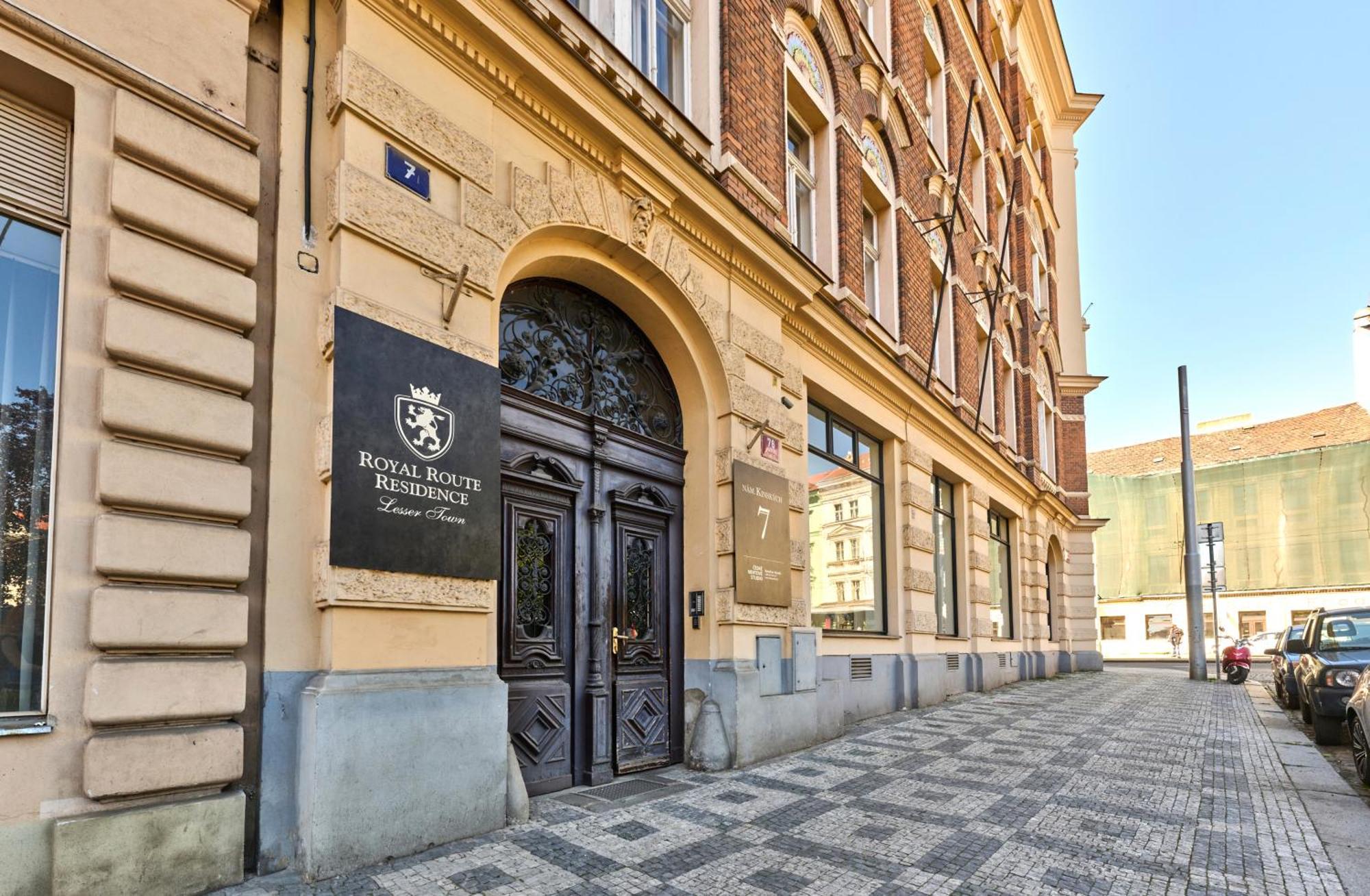 Royal Route Residence Lesser Town Prag Exterior foto
