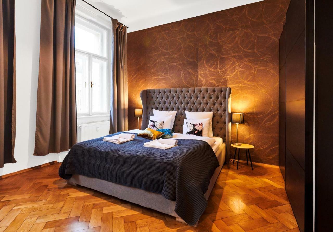 Royal Route Residence Lesser Town Prag Exterior foto